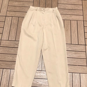 High Waist Trousers, Tight and Heavy Fabric Pants, A Pleated