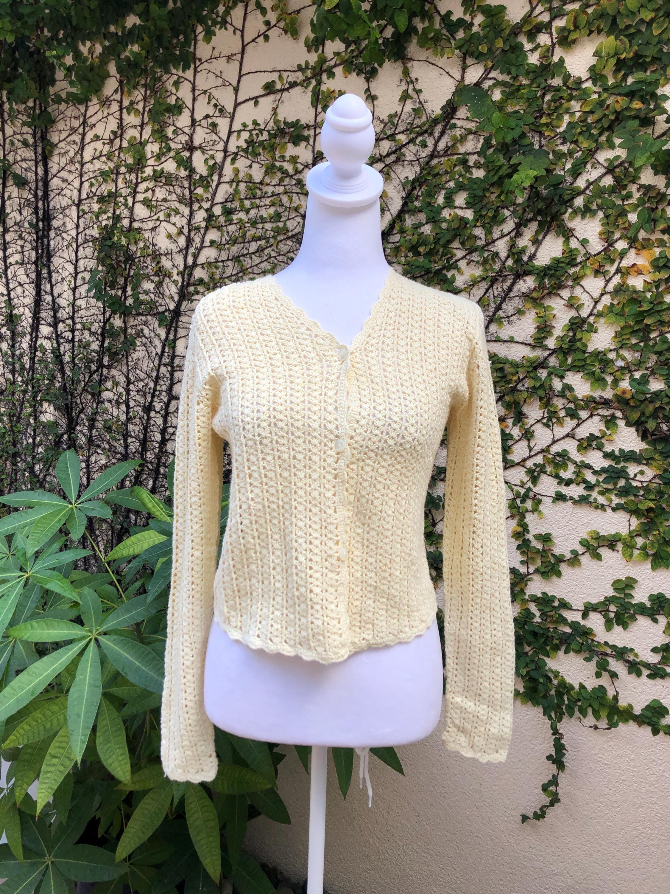 Jenni by Jennifer Moore button down crochet light butter yellow cardigan sweater