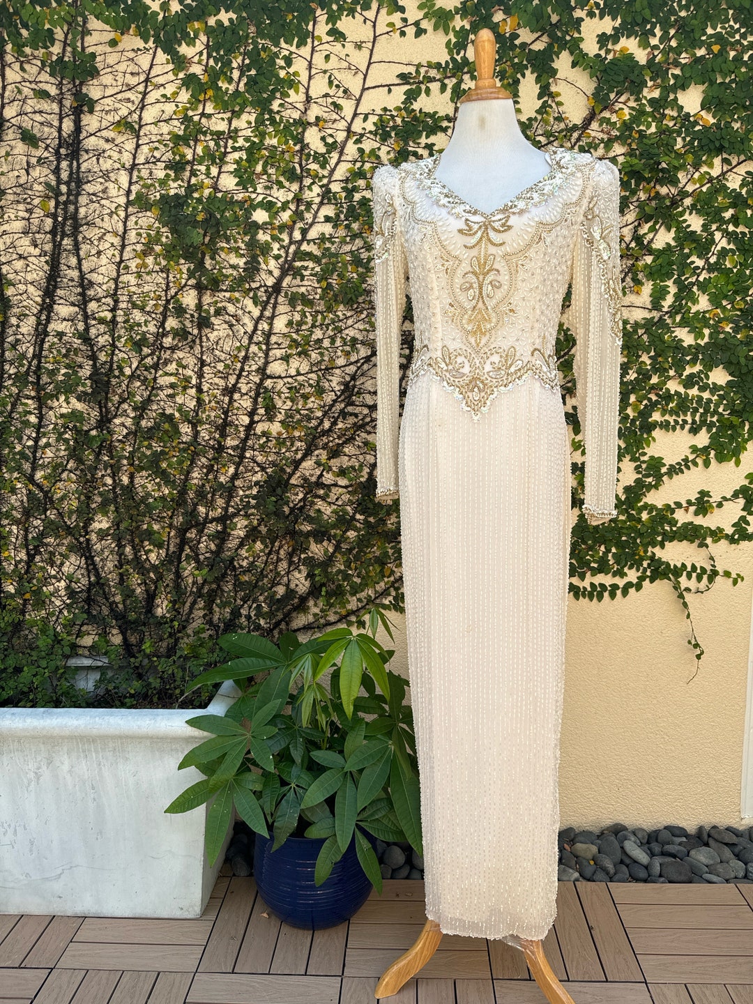 Short off white Day silk dress