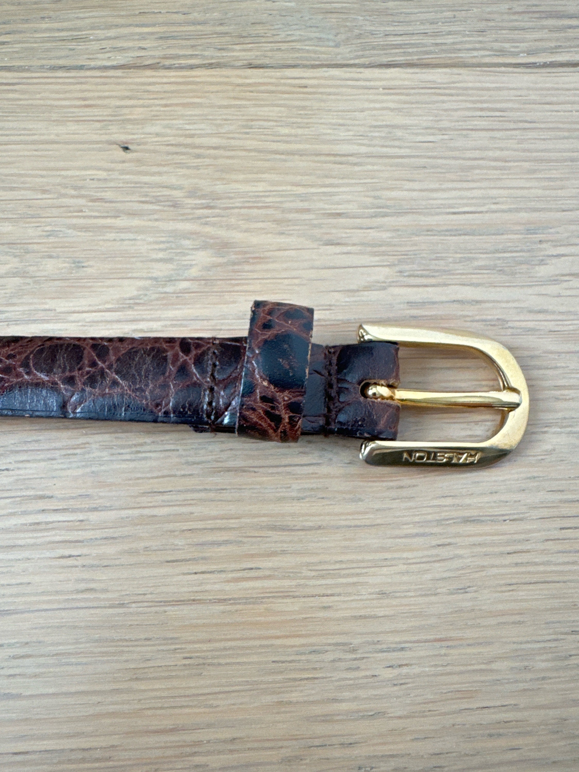 Halston III Leather Belt *Burgundy/Gold* HALSTON Brown Leather Belt With Solid Brass Gold Tone Buckle  main image 2