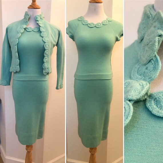 1940's turquoise knitted crochet three piece ensem