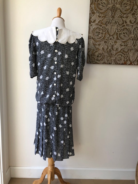 1990's Dave & Johnny black and white floral dress… - image 7