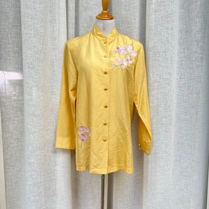 Hi Lin vintage gold yellow silk embroidered orchids floral mandarin Chinese blouse image 2