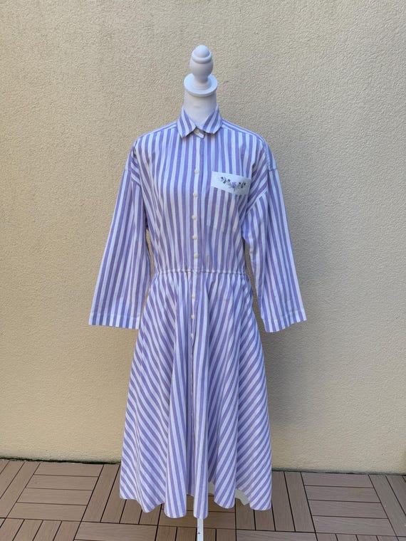 California Design by Dorothy Samuel lavender and White pin Striped button down collared cotton shirt dress
