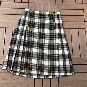 Candid by Surrey Classics green brown off white plaid tartan pleated wrap skirt wool Scottish style