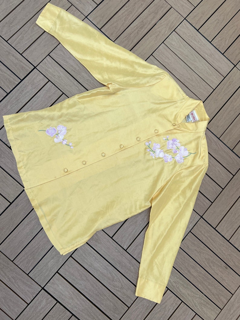 Hi Lin vintage gold yellow silk embroidered orchids floral mandarin Chinese blouse image 7