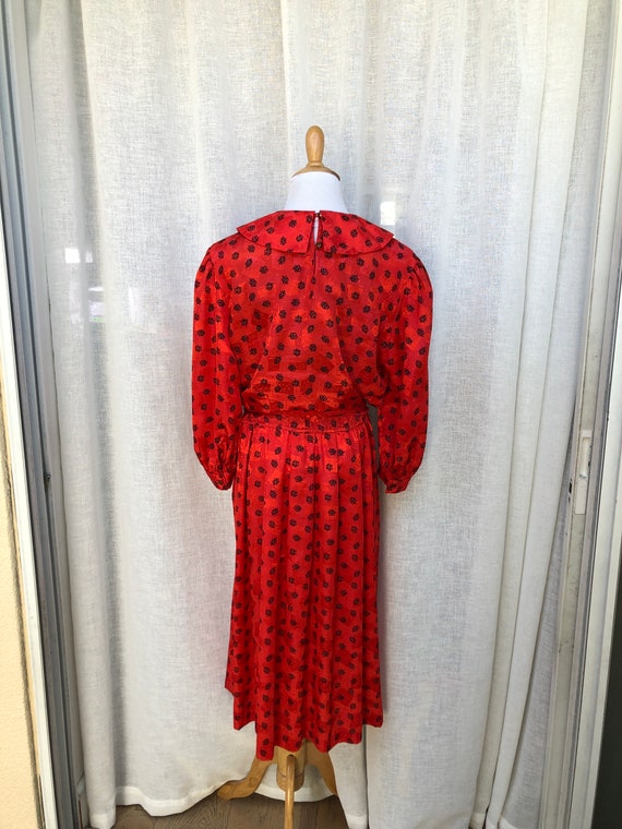 lulu and red dress Midi in Green. – Tibish By Kish Fabric Type: SLINKY JERSEY PRODUCT TYPE:Mini Dress Dress it up or Lady Black Tie -