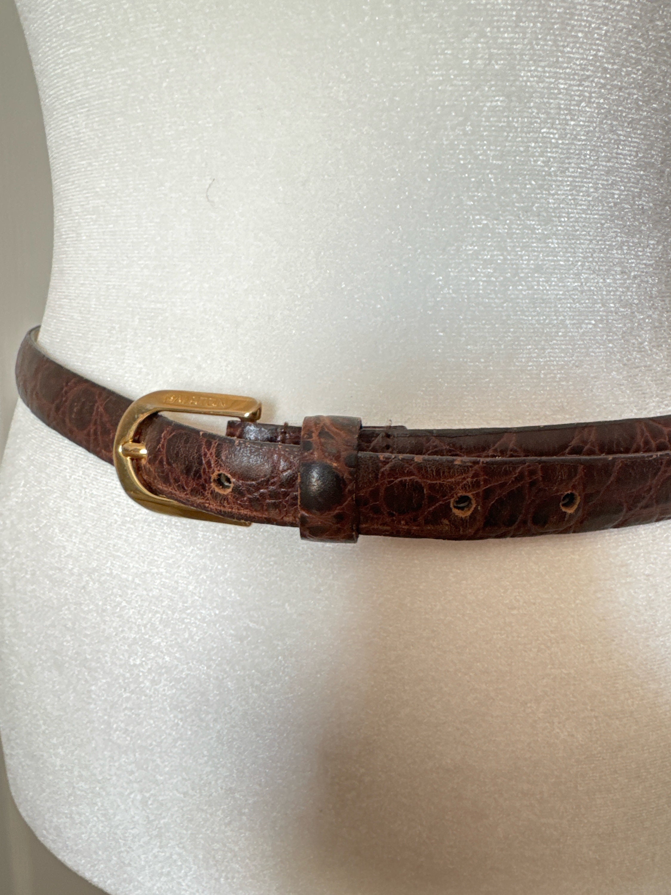 Halston III Leather Belt *Burgundy/Gold* HALSTON Brown Leather Belt With Solid Brass Gold Tone Buckle  main image 3