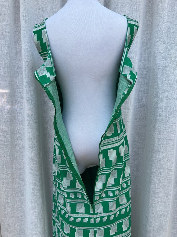 1960 Green with Metallic Goemetric Pattern Sleeve… - image 5