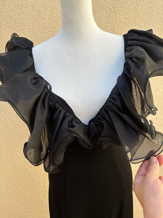 Lillie Rubin Black Ruffled Sweetheart Neckline Ev… - image 2