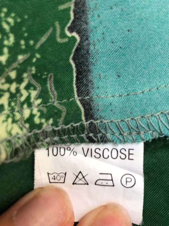 Green viscose abstract pattern blouse Japanese vi… - image 8