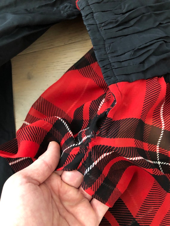 Albert Nipon sheer red and black plaid batwing ci… - image 10