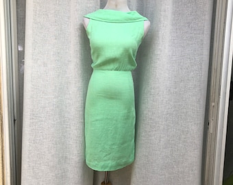 Vintage green sleeveless evening sheath dress