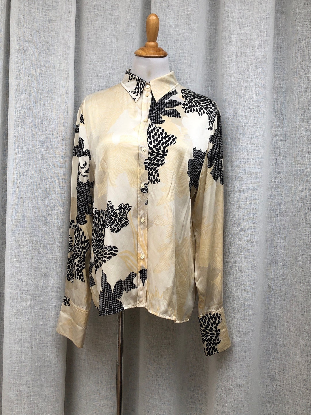 Louis Féraud Floral Satin Silk Button Down Cream and Black Abstract ...