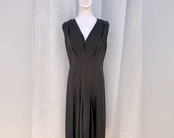 Guy Laroche black sleeveless v neck dress