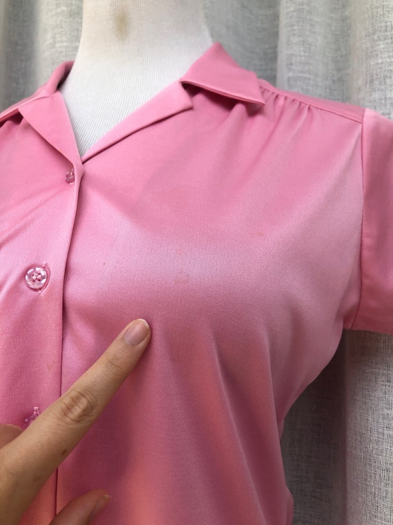 1960 pink stretch polyester button down short sle… - image 4