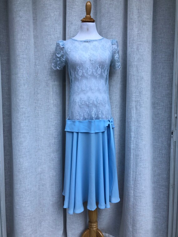 Vintage 1980's Romantic Light Blue Lace dropped wa