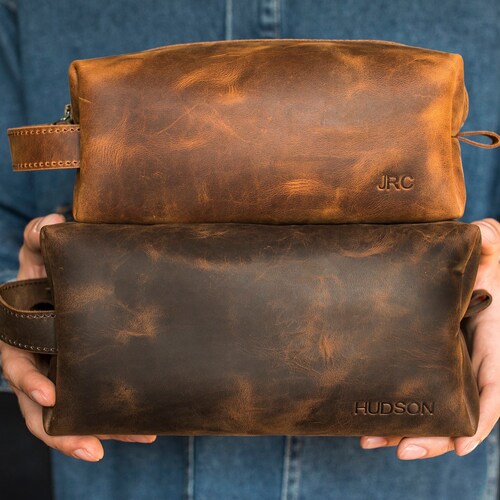 Italian Leather Dopp Kit, Groomsmen Gift, Personalized Toiletry Bag, Personalized Leather Dopp Kit, Mens Travel Kit, Mens Toiletry Bag