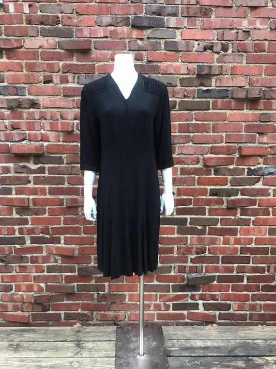 Xl/xxl • 1930s BLACK RAYON crepe gathered shoulder