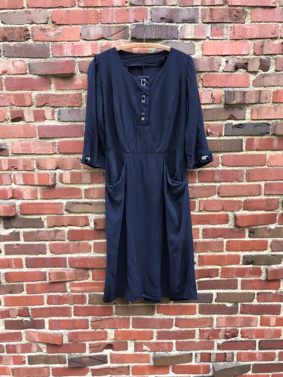 Medium/large • 1940s RAYON CREPE navy blue dress •