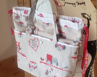 Petit sac bourse multipoche en coton imprimé hibou ,coeur rouge et beige.