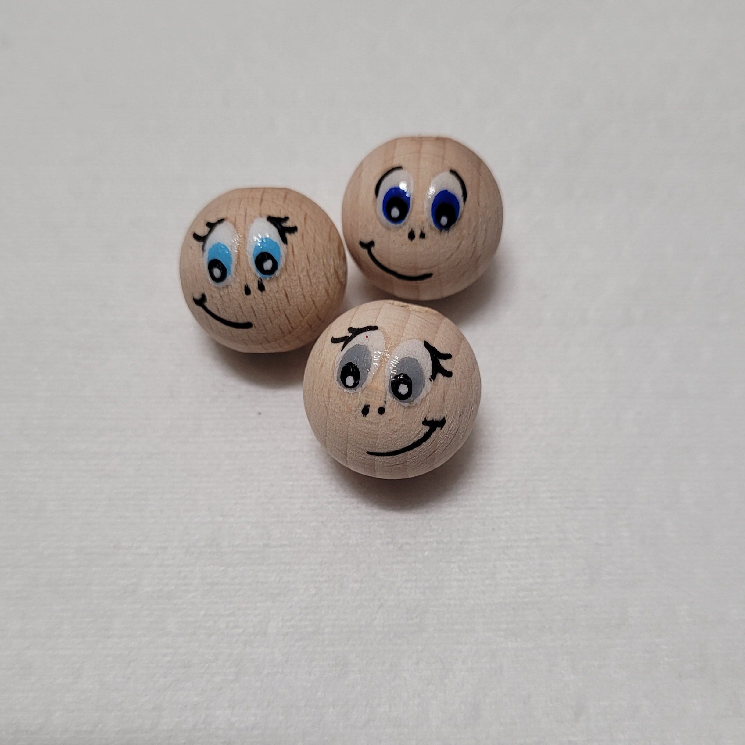 Giugio Holzkugeln Mit Gesichtern - Komplett-Set Für Sorgenwürmer Häkeln Mit 90 Teilen