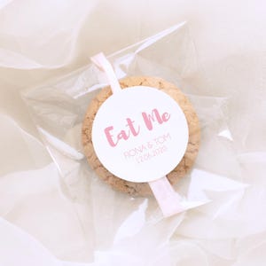 Glänzende weiße Aufkleber, Zeitgenössische Eat Me, Hochzeitsaufkleber, personalisierte Aufkleber, Süßigkeitswagenaufkleber