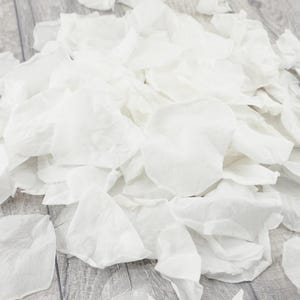 Pétales de rose blancs respectueux de l'environnement Pétales de rose stabilisés Confettis de pétales de fleur Pétales de confettis de mariage naturels biodégradables