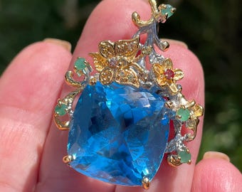 Fine Art Flower and Butterfly 45ct Swiss Blue Topaz Emerald Sapphire Pendant 925 Sterling Silver Gold