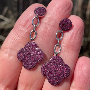 Orecchini pendenti a forma di quadrifoglio con rubino rosso taglio diamante in argento sterling 925 / regalo elegante per donna