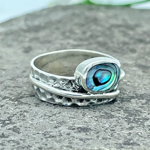 Abalone Shell or Mother of Pearl Hammered Wide Ring /925 Sterling Silver Band/ Unique Paua Shell Trendy Everyday gift for woman boho