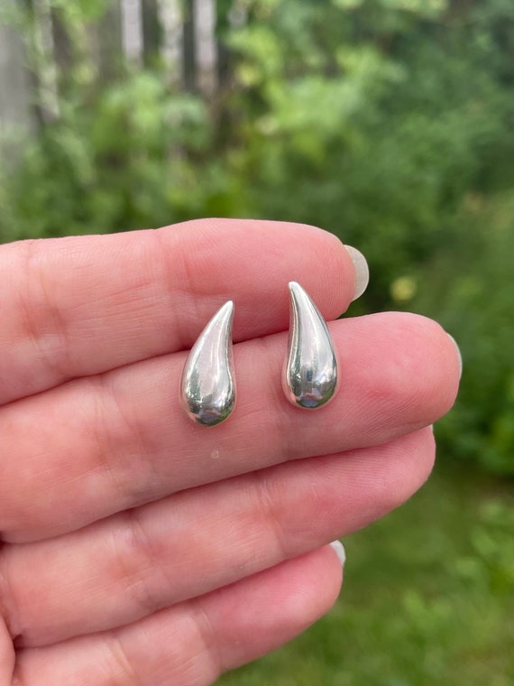 Bold Sterling Silver Teardrop Earrings in Sterling Silver | Shane Co