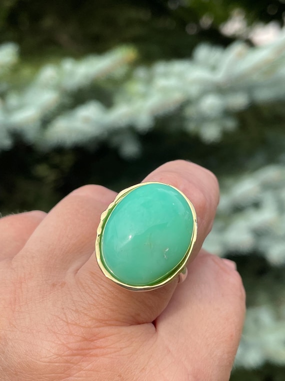Green Chalcedony Ring Faceted Round Gold-plated Brass, Size 7 Green Chalcedony Ring Faceted Round Gold-plated Brass, Size 7