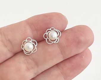 Dainty Freshwater Pearl Flower 925 Sterling Silver 10mm Stud Earrings / Minimalist tiny rose pearl studs