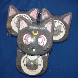 Luna Cat Bath Bomb: Baby Powder Scented Anime Gift