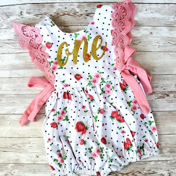 Strawberry First Birthday Outfit, Strawberry Romper, Berry Cake Smash, Berry Romper, 1st Birthday Outfit, Strawberry Cake Smash Outfit