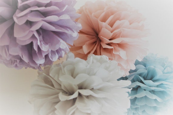 Tissue Paper Flowers set of 30 (10/10/10) - Hanging Flowers - Paper Pom  Poms - Paper Balls - Wedding set - Birthday decorations