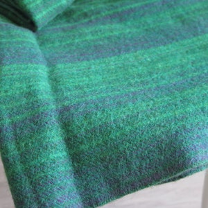 Plaid Blanket par Viola Gråsten Tidstrand, Green Wool Winter Warm Throw vintage Home Decor 5-36-28 image 9