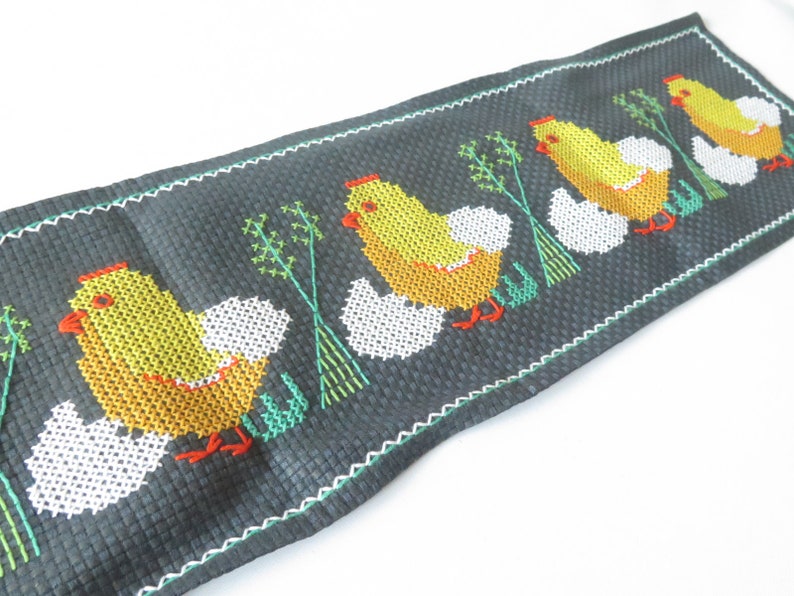 Dark Green Yellow Easter Chicks Easter Eggs Embroidery #4-01-35 Vintage Easter Table Cloth