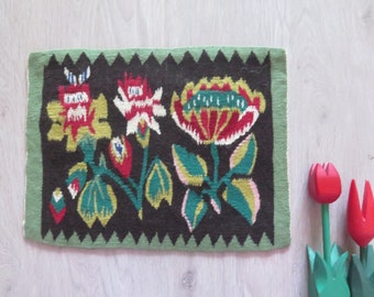 Vintage Swedish Woven Folk Art Wall Decor Flemish Flamsk Tapestry Red Green Black Flowers Vintage Scandinavian Interior #3-55-58