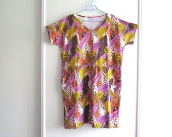 Moomin Women's Dress / Tunic with pockets, Short Sleeves, Size L, V Neck Line, Finnish Design Scandinavian #A-123