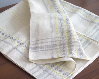 From Sweden＊Vintage linen Cloth・* Vintage Linen Fabric Material Sweden Beige Abstract Checks