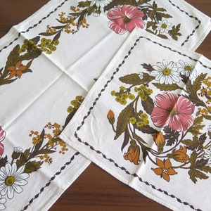 Vintage Napkins Set of 2, Floral Printed Small Table Cloth Decor #4-53-18