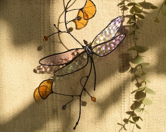 Single Dragonfly Glass Suncatcher, Rainbow Iridescent Wings, Stained Glass Wall Art Decoration