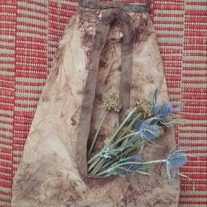 Haus Wif (Primitive pocket) Pattern