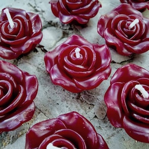 30x small Rose floating candles 3.5cm size - burgundy