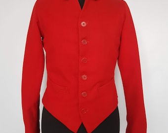 petite veste rouge en pure laine vintage dans une taille britannique 8-10, taille américaine 4-6