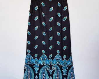 Fab paisley 1970s verano maxi falda de línea delgada en un tamaño pequeño del Reino Unido
