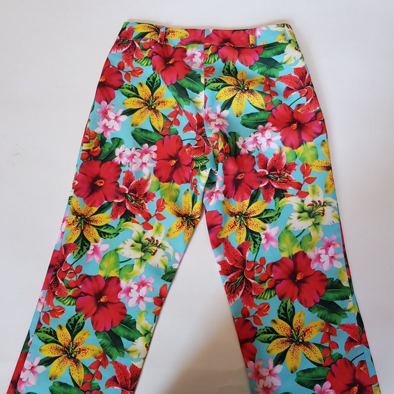 Tropical print cropped trousers UK size 8 US size 6 image 3