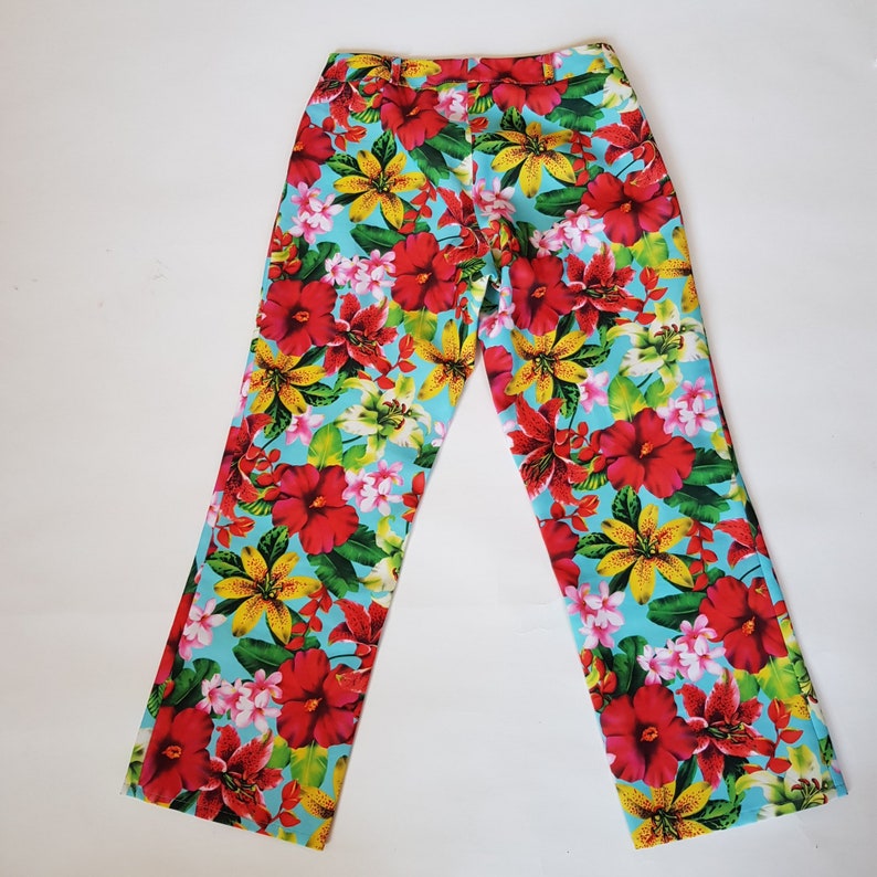 Tropical print cropped trousers UK size 8 US size 6 image 1